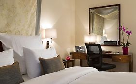 Hotel Warwick Grand-place  4*